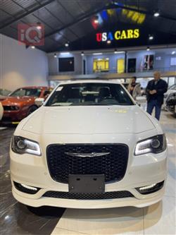 کرایسلەر 300